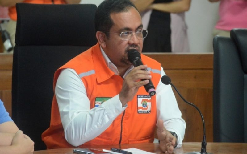 Prefeitura de Maceió inicia plano emergencial para recuperar vias afetadas pelas últimas chuvas