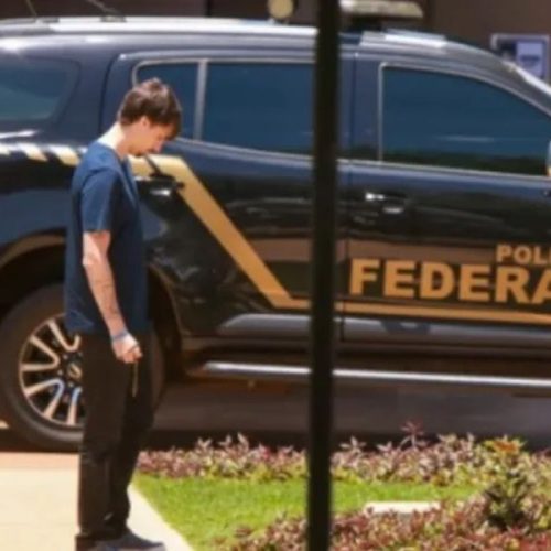 “Está muito mal”, diz Jair Renan após visitar Bolsonaro na prisão