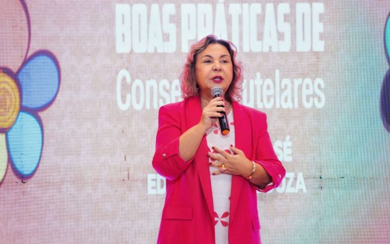 Tereza Nelma promove premiação para conselhos tutelares