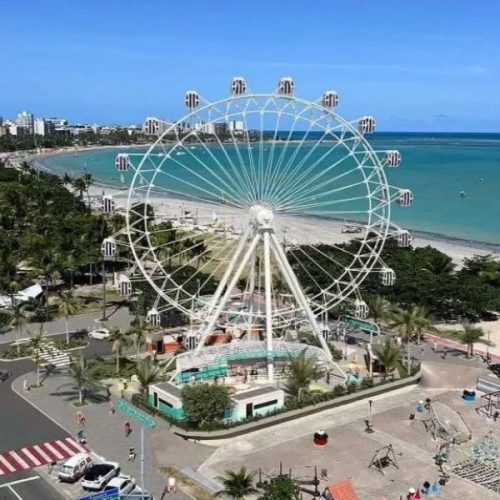 Inauguração da roda-gigante na orla de Maceió